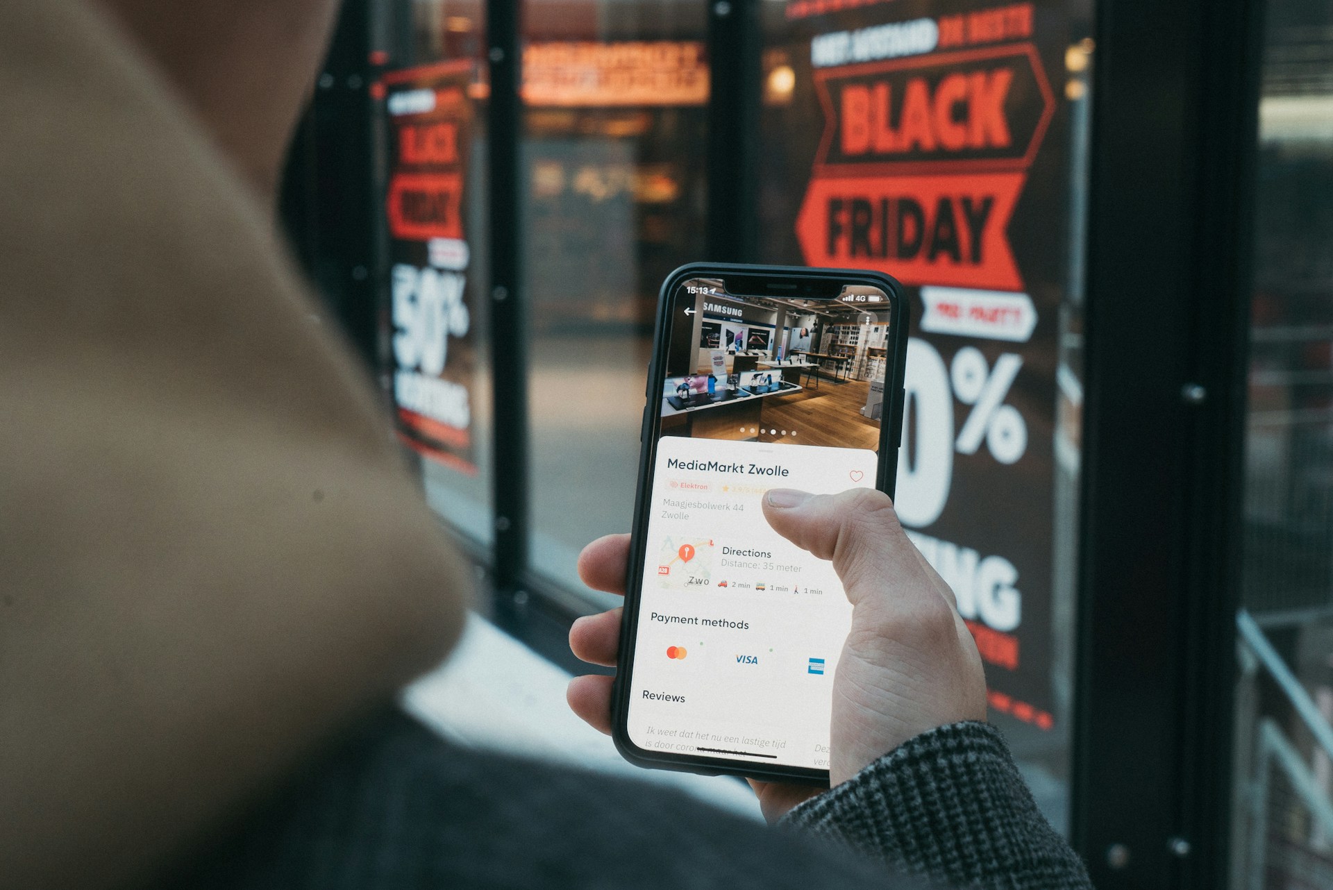 Mobile application representing business operations and workforce workflows